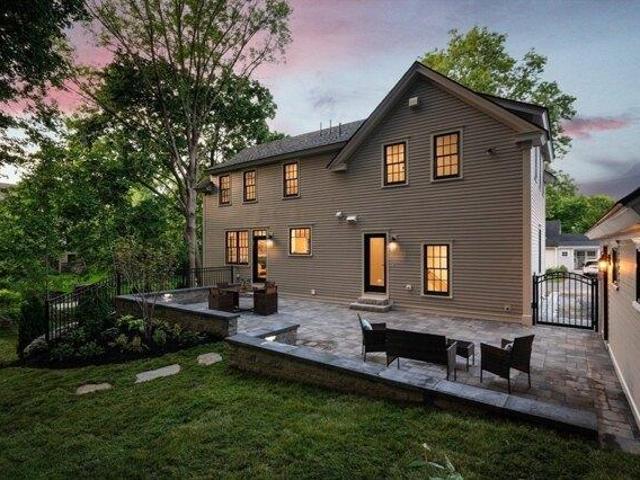 house with 3 bedroom, Newburyport MA DS104444555