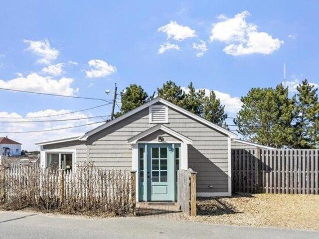 house with 3 bedroom, Newburyport MA ES105439725