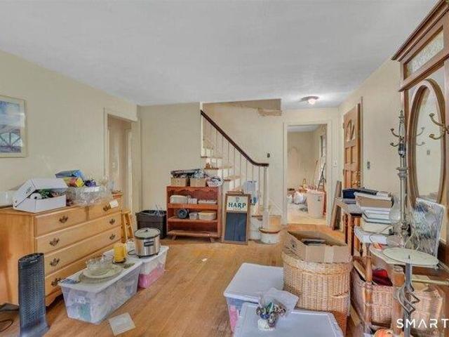 house with 3 bedroom, Newington CT ES105496526