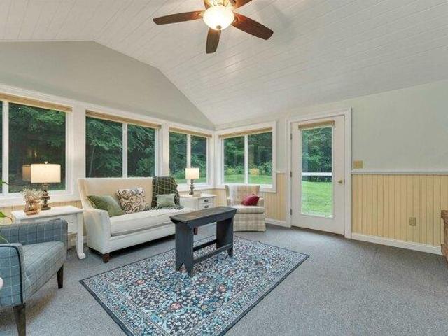 house with 3 bedroom, Newmarket NH ES104296695