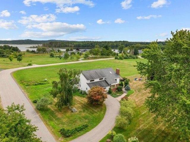 house with 3 bedroom, Newmarket NH ES105558145