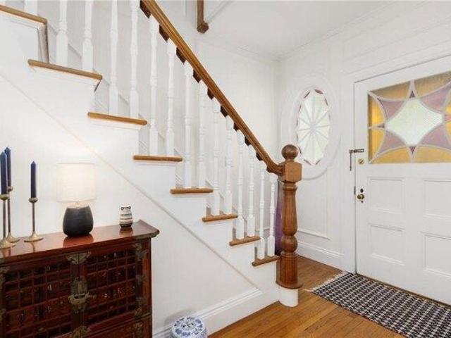 house with 3 bedroom, Newport RI ES105423055
