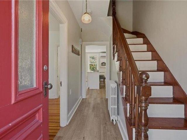 house with 3 bedroom, Newport RI ES105477136