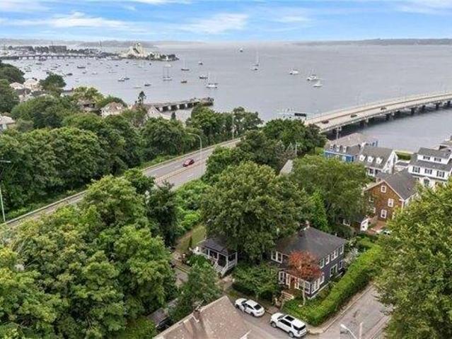 house with 3 bedroom, Newport RI ES105695701