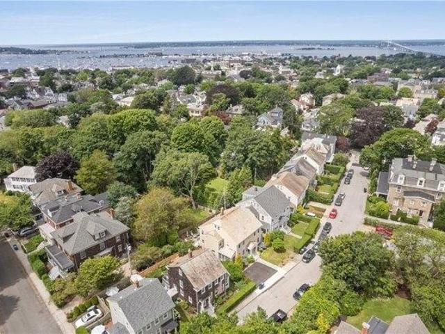 house with 3 bedroom, Newport RI ES105914889