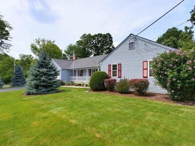 house with 3 bedroom, North Attleboro MA ES105425408