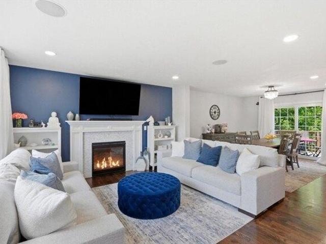 house with 3 bedroom, North Attleboro MA ES105277027