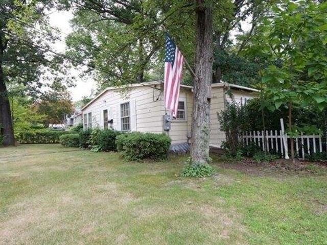 house with 3 bedroom, North Attleboro MA ES105367333