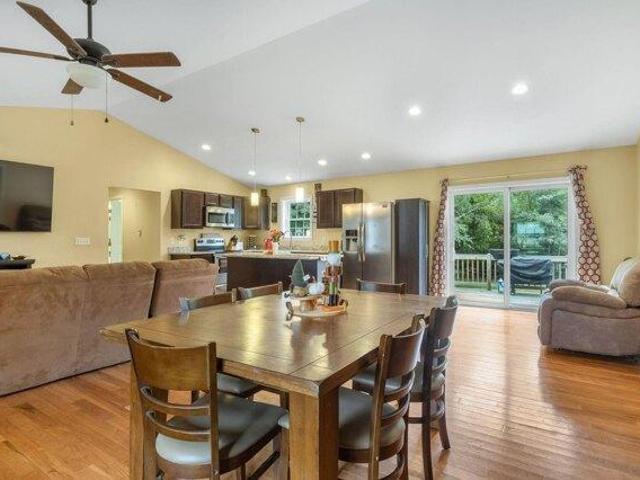 house with 3 bedroom, North Berwick ME ES105367179