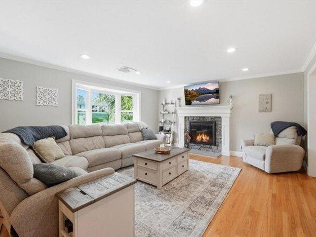 house with 3 bedroom, North Brookfield MA ES105320083