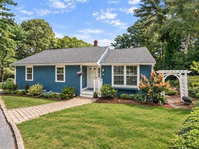 house with 3 bedroom, North Falmouth MA ES105650264