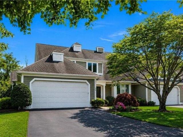 house with 3 bedroom, North Kingstown RI ES105547804