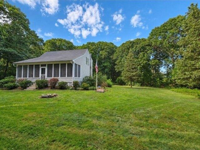 house with 3 bedroom, North Kingstown RI ES105652166