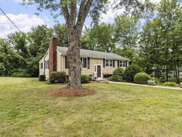 house with 3 bedroom, North Reading MA ES104604287