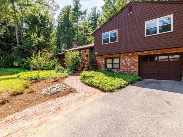 house with 3 bedroom, North Reading MA ES105535729