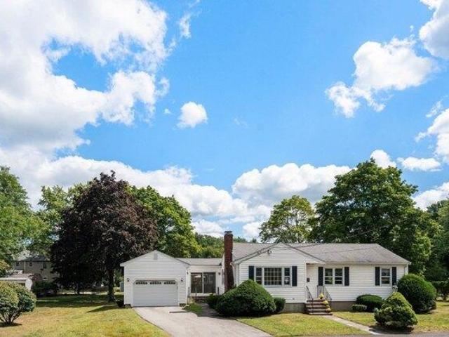 house with 3 bedroom, North Reading MA ES105562388
