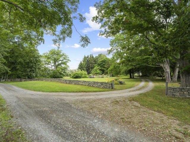 house with 3 bedroom, North Stonington CT ES105475702