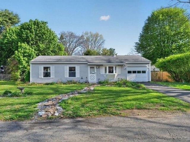 house with 3 bedroom, Northampton MA ES104649591