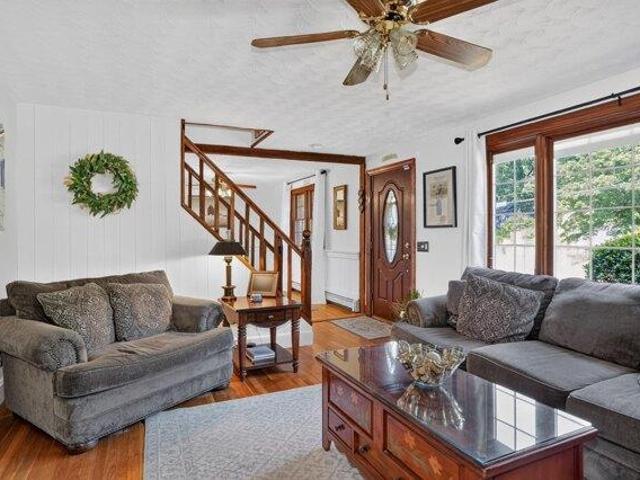 house with 3 bedroom, Northborough MA ES105383153