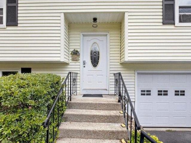 house with 3 bedroom, Northbridge MA ES104542851