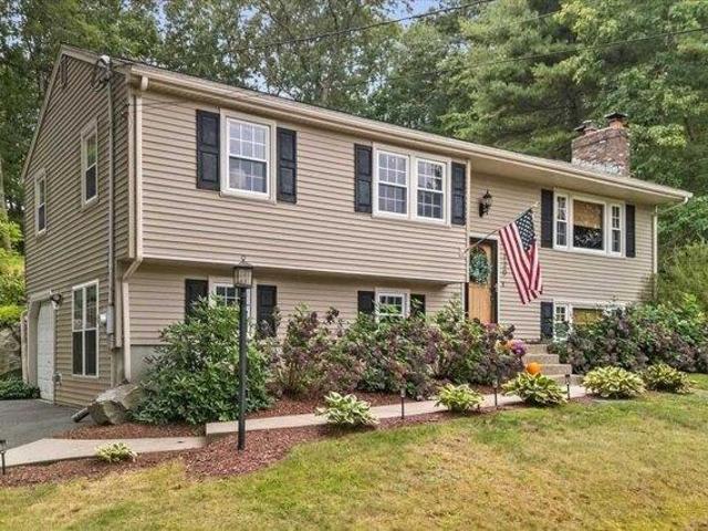 house with 3 bedroom, Northbridge MA ES105493080