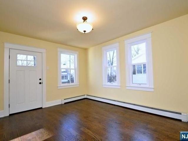house with 3 bedroom, Northvale NJ ES105495521