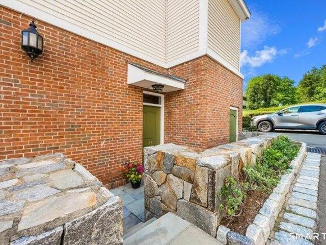 house with 3 bedroom, Norwalk CT ES104835549