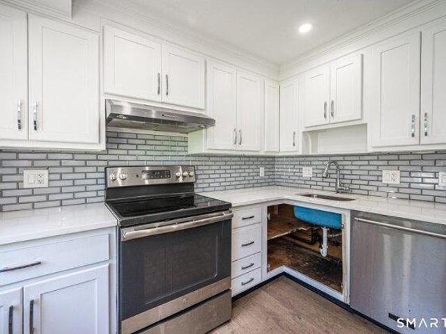 house with 3 bedroom, Norwalk CT ES105425716