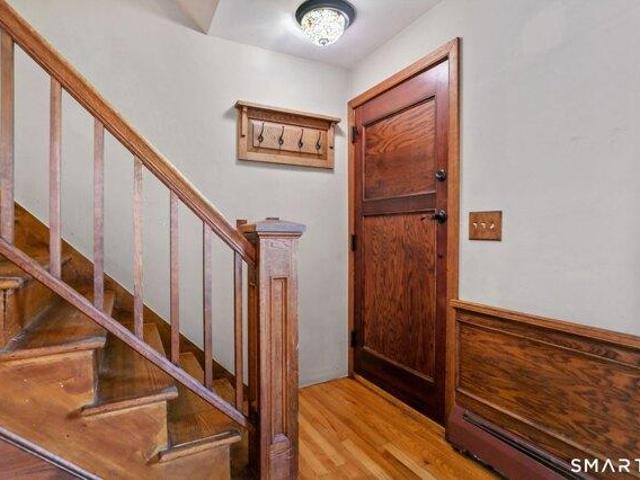house with 3 bedroom, Norwalk CT ES105426392