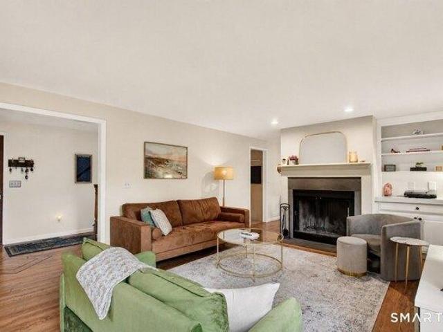 house with 3 bedroom, Norwalk CT ES105440618