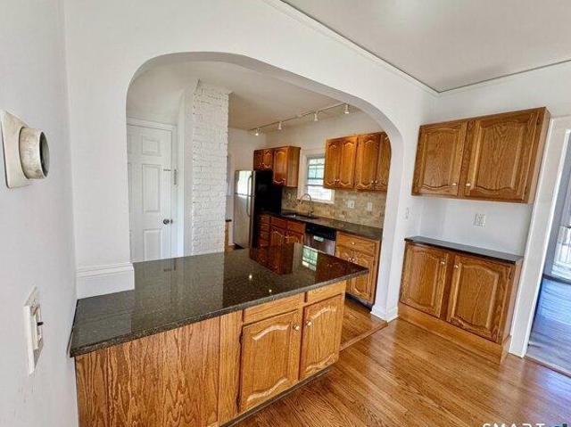 house with 3 bedroom, Norwalk CT ES105475828