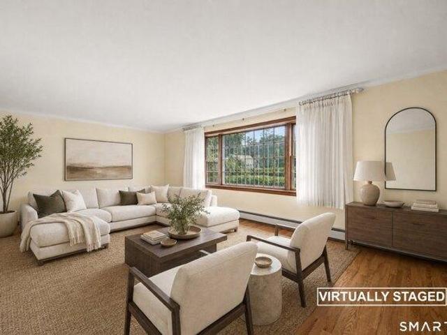 house with 3 bedroom, Norwalk CT ES105495754