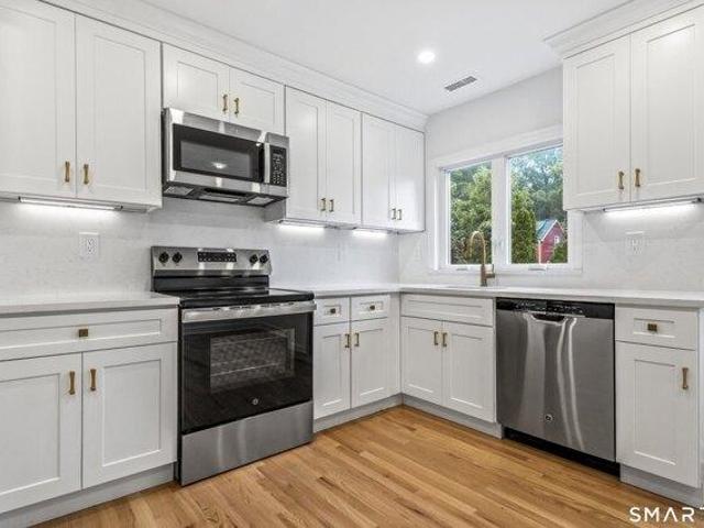 house with 3 bedroom, Norwalk CT ES105551483
