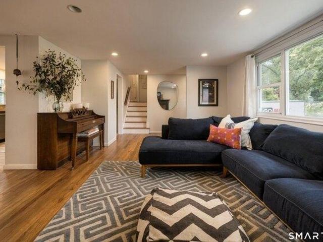 house with 3 bedroom, Norwalk CT ES105560697