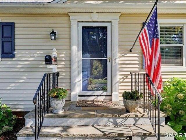 house with 3 bedroom, Norwalk CT ES105613414