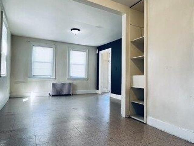 house with 3 bedroom, Norwich CT ES105659313