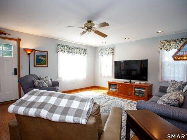house with 3 bedroom, Norwich CT ES105651495