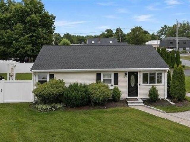 house with 3 bedroom, Norwood MA ES105495929