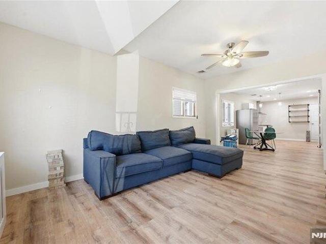 house with 3 bedroom, Nutley NJ ES105788308