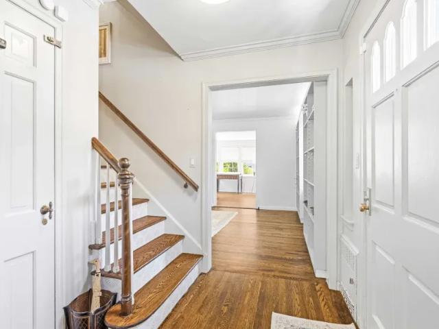 house with 3 bedroom, NY NY DLS102715808