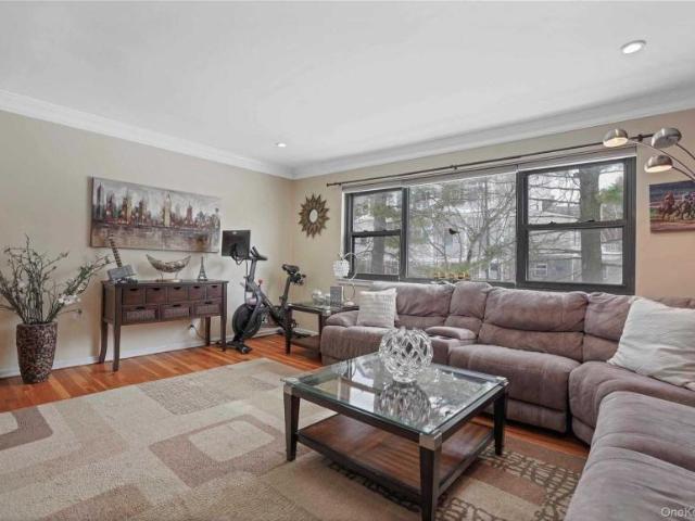 house with 3 bedroom, NY NY DS102204451