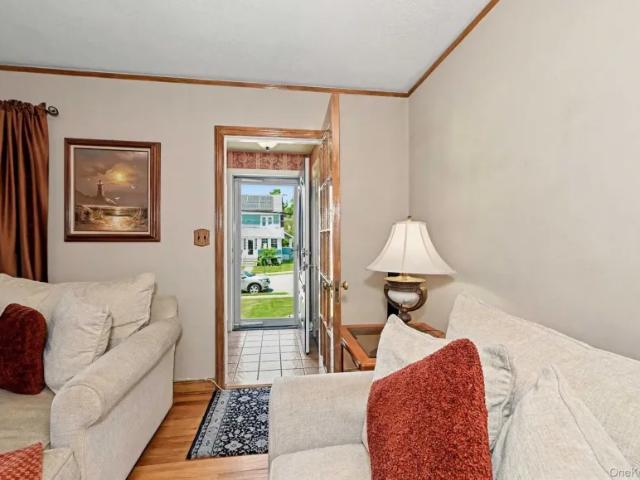 house with 3 bedroom, NY NY DS102770964