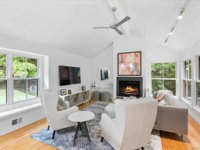 house with 3 bedroom, NY NY ES102752852