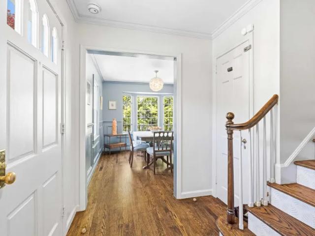 house with 3 bedroom, NY NY ES102715627