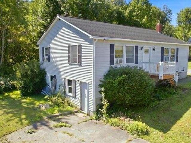 house with 3 bedroom, Oakland ME ES105679157