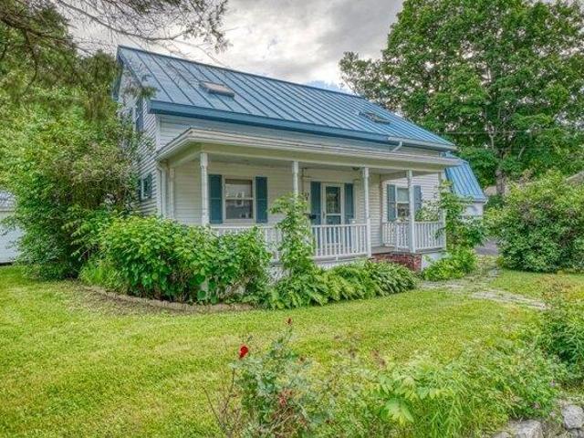 house with 3 bedroom, Oakland ME ES105679874