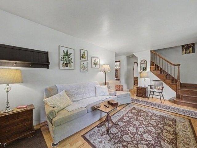 house with 3 bedroom, Oakland NJ ES105658264