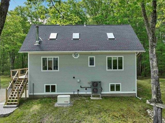house with 3 bedroom, Ossipee NH ES105535433