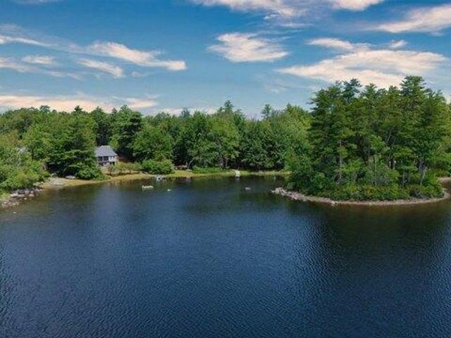 house with 3 bedroom, Ossipee NH ES105551188