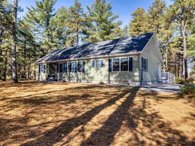 house with 3 bedroom, Ossipee NH ES106159125
